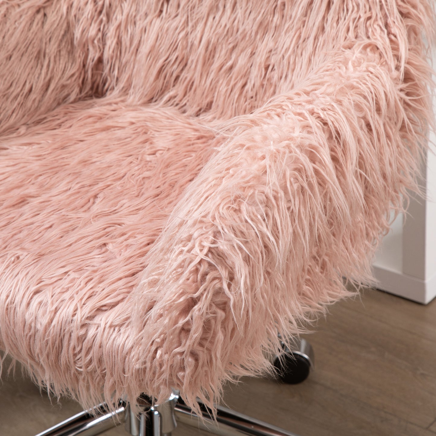 Faux Fur Desk Chair, Swivel Vanity Chair with Adjustable Height and Wheels for Office, Bedroom, Pink