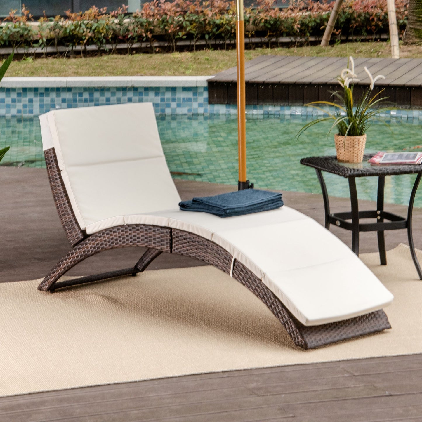 Outsunny Rattan Wicker Folding Sun Lounger-Brown