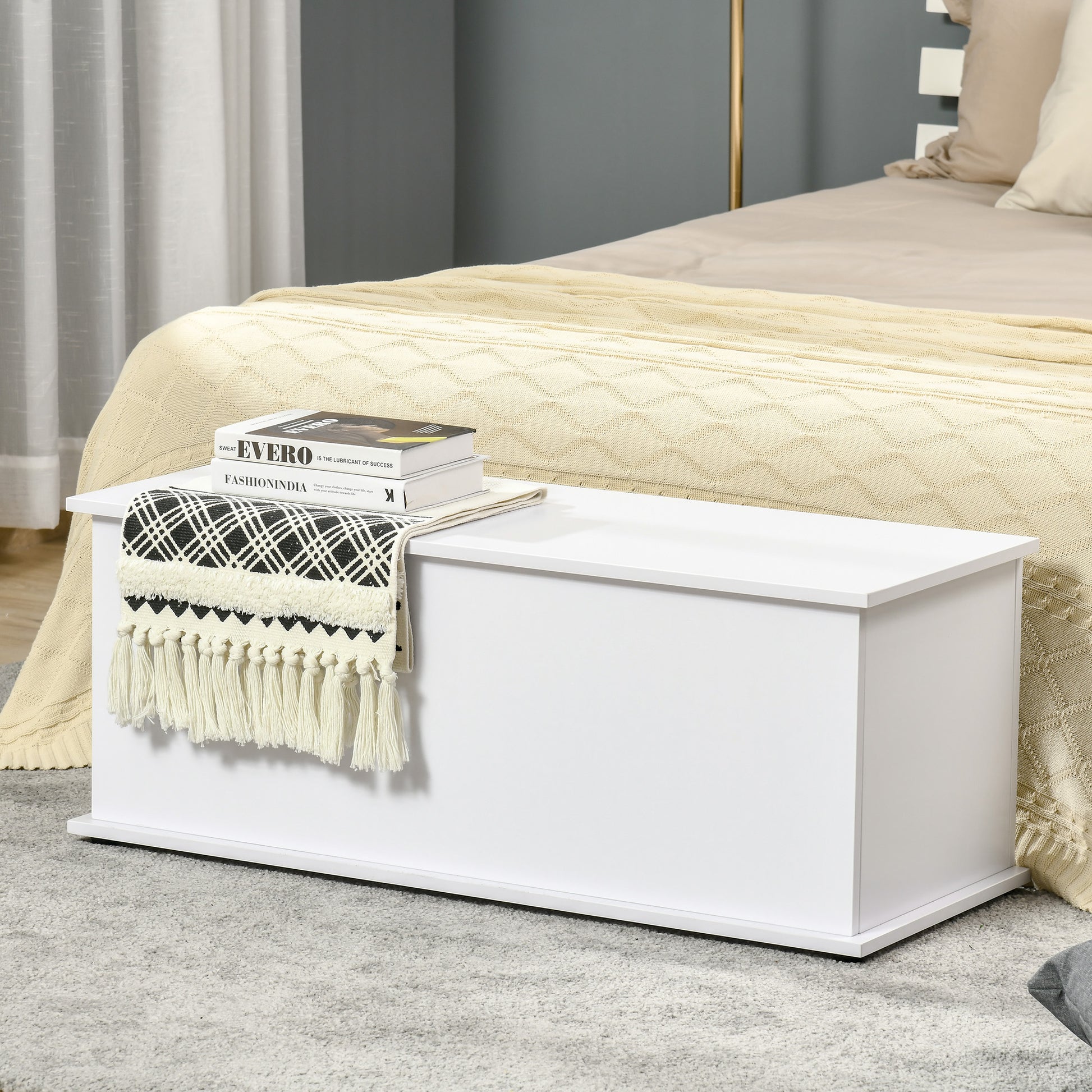 HOMCOM Storage Chest Trunk, 100Lx40Wx40H cm Chipboard-White  